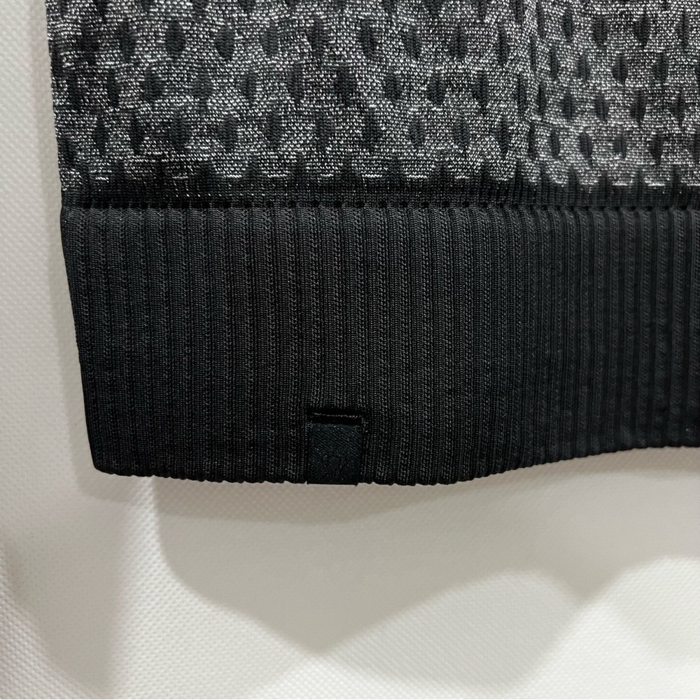 Lululemon Rest Less Pullover size 6 Black/ White (Third Release) Long Sleeve - Picture 12 of 13